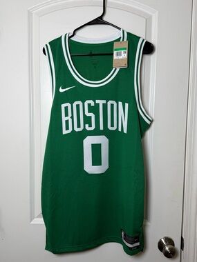 NWT Celtics Tatum jersey